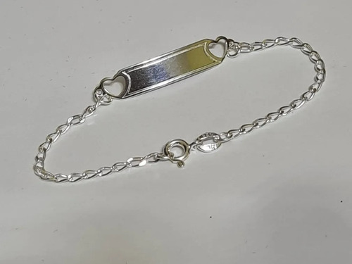 Imagem 5 de 7 de Pulseira Chapa Infantil Corações Prata 925 Gravação Nome
