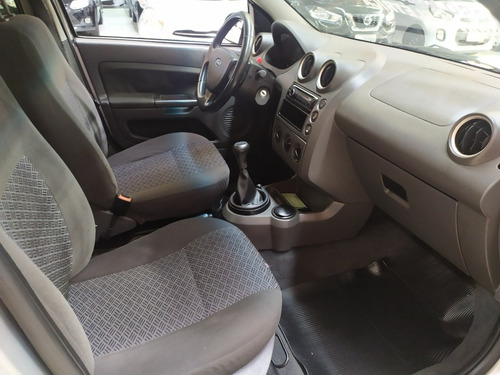 Fiesta Sedan1.6 Flex Dh/ve/te Muito Novo