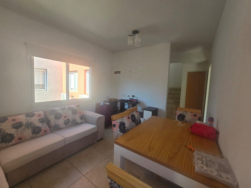 Departamento En Alquiler En Los Castaños