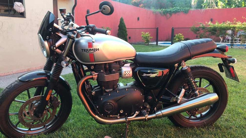 Triumph Street Twin