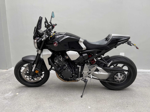 Imagem 6 de 8 de Honda Cb1000r Abs Custom Com Os Melhores Acessórios!