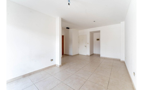 Venta 2 Ambientes Balcón Parrilla Baño Y Toilette