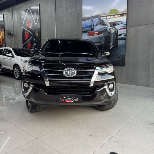 Toyota Hilux SW4 Hilux SW4 SR 4x2 2.7/ 2.7 Flex 16V Aut.