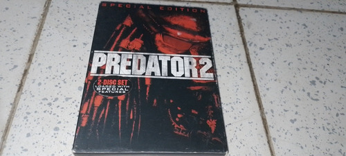 Película Predator 2 En Dvd Español Latino Edición Especial