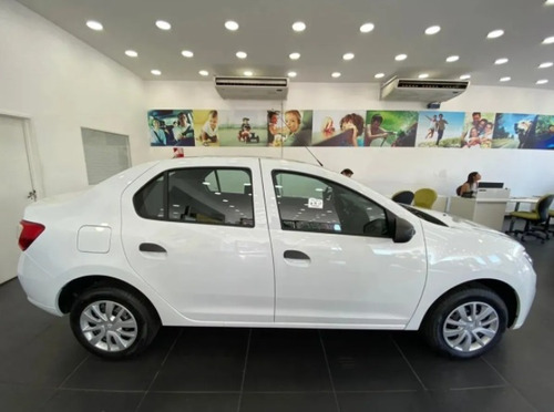 Imagen 5 de 15 de Renault Logan 1.6 16v Life