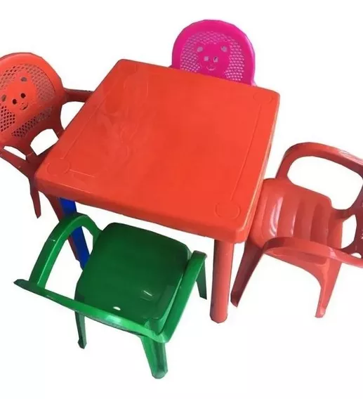 Comedor Infantil Mesa Con 4 Sillas De Plástico Escritorio