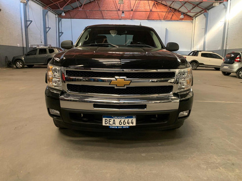 Chevrolet Silverado Silverado V8 5.3