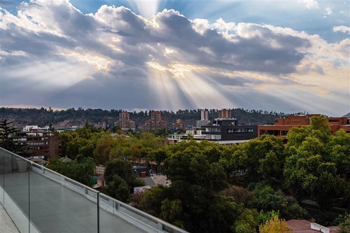 Departamento En Venta De 2 Dorm. En Vitacura