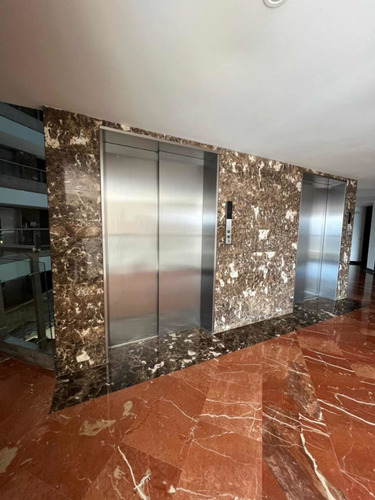 Imagen 20 de 27 de Apartaneto En Alquiler Con Pisicna En San Cristobal Amoblado