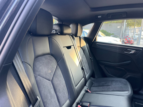 Porsche Macan 2.0 2021