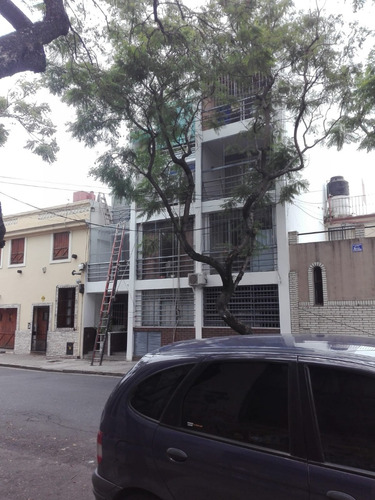 Departamento Monoambiente En B. Martin. (frente Al Politécnico) Cel:3406-642628