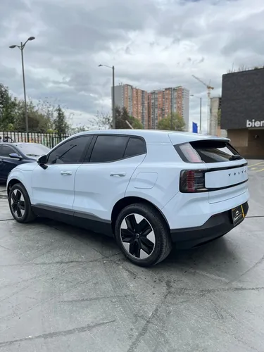 Volvo EX30 EXTENDED RANGE PLUS
