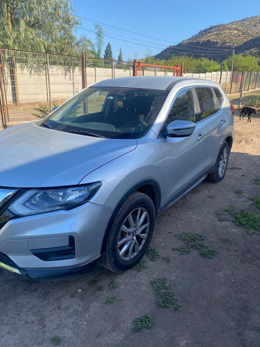 Nissan X-Trail 2.5 Sense Cvt 2F
