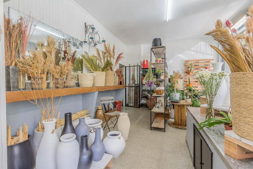 Local - San Telmo - Local A La Calle Con Subsuelo 183,82 M2 Totales.