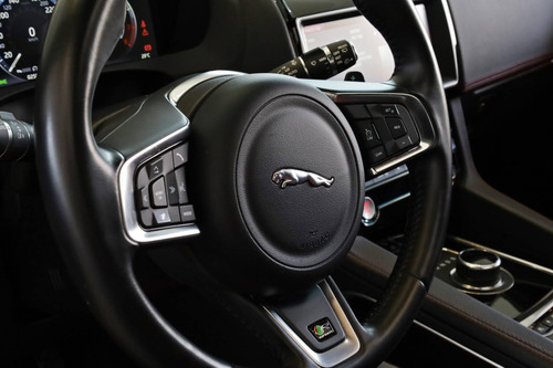 Imagem 9 de 15 de Jaguar F-pace 3.0 V6 Supercharged R-sport Awd 4p