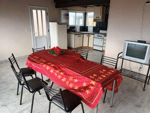 Phs En Venta - 5 Dormitorios 3 Baños - Felix Camet