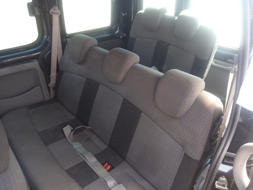 Chocada No Volcada Renault Kangoo Sportway