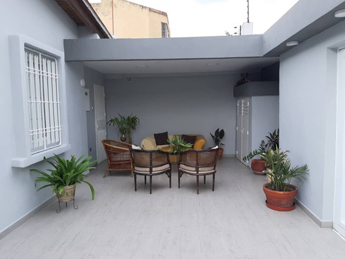 Imagen 2 de 28 de Casa De Esquina En Venta En Urbanización El Bosque Con Vigil