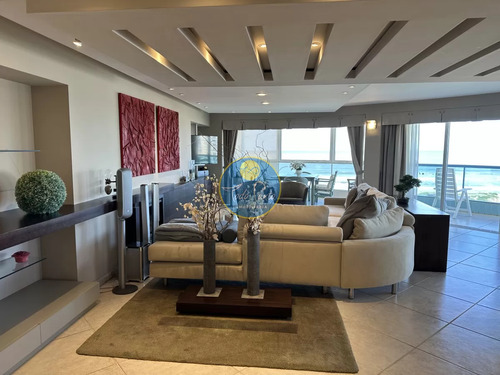 Super Apartametno En La Brava, 3 Dormitorios Y Dep. Parrillero Propio En Venta Punta Del Este