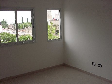 Imagen 4 de 14 de Departamento Tipo Casa En Venta En Lanus Este