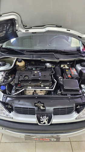 Peugeot 206 1.6 Xr Premium
