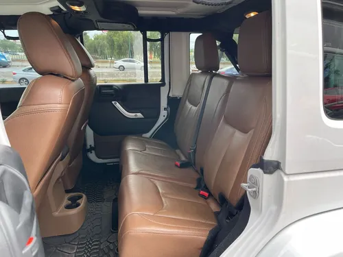 Jeep Wrangler 3.7 Unlimited Sahara 3.6 4x4 At