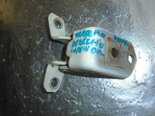Imagen 3 de 3 de Vendo Bisagra Trasera Derecha Inferior De Mazda Cx7, 2012