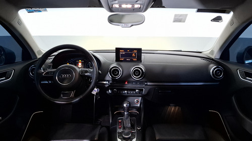 Audi A3 1.8 TFSI ATTRACTION PLUS S TRONIC