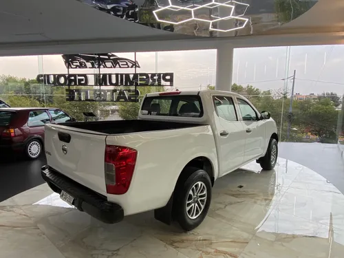 Nissan NP300 2.5 Doble Cabina S Aa Pack Seg Mt