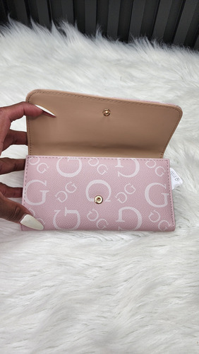 Cartera Para Dama Guess G9697151 Nueva 100 % Original Rosa Claro Estampado