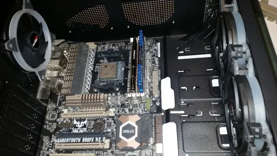 Asus Sabertooth