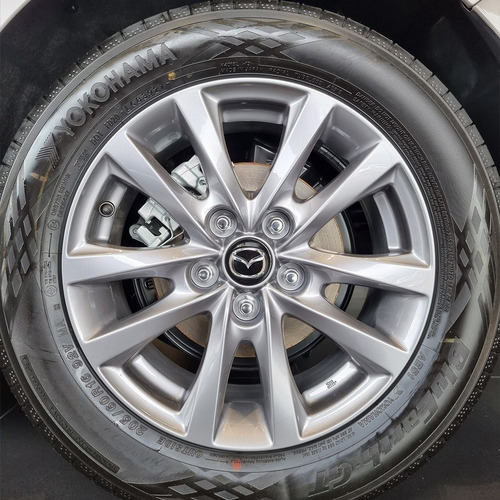 Imagen 12 de 15 de Mazda 3 Hibrido Touring Cuarzo Platino | 2023