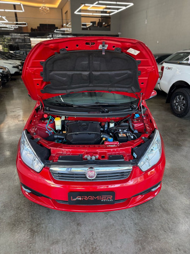 Fiat Grand Siena 1.6 16v Essence Flex Dualogic 4p