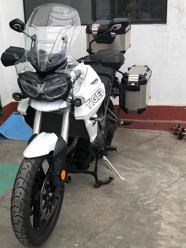Imagen 2 de 4 de Truimph Xrt