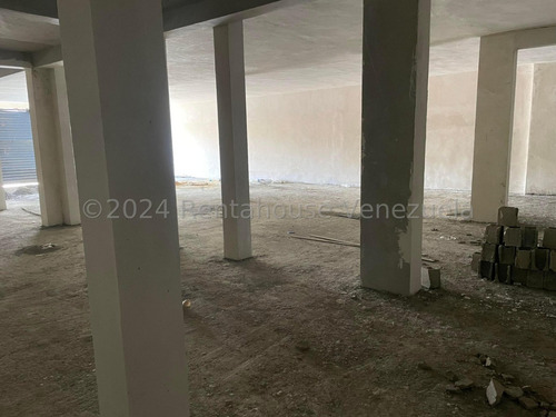 Raiza Suárez Vende Excelente Local Comercial Ubicado En Nueva Segovia 2 4 2 4 3 1 3 Cuenta Con 321 Mts2 En Total De Terreno, Placa De Concreto, 1 Baño