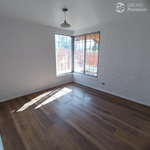 Casa En Venta De 3d 2b Y 1e En Puente Alto