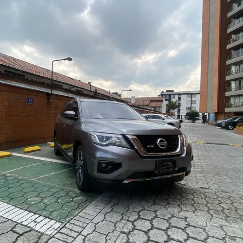 Nissan Pathfinder 3.5 R52 Exclusive