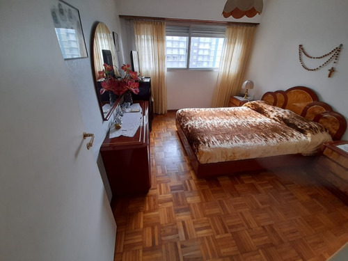 Imagen 13 de 14 de Impecable Y Amplísimo Semipiso A La Calle Con Balcón, Cochera Y Visra Al Mar En Inmejorable Ubicación, 140 M2