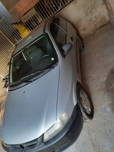 Imagem 7 de 15 de Chevrolet Celta 2005 1.0 Life 3p