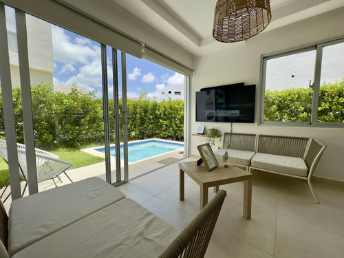 Villa En Alquiler Amueblada En Vista Cana, Bávaro