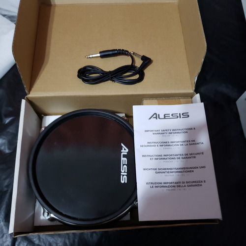 Alesis Real Head 8 Pad De Batería Electronica Doble Zona Negro (Usado)