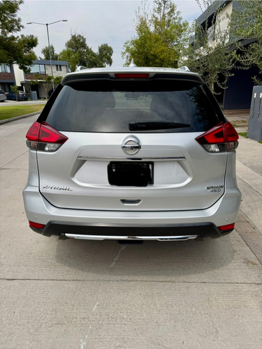 Nissan X-Trail 2.5 Exclusive 3 Row Cvt