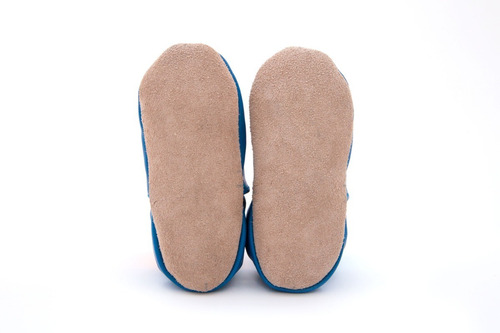 Imagen 4 de 9 de Suabs, Pez Azul. Pantuflas De Piel Para Niño.