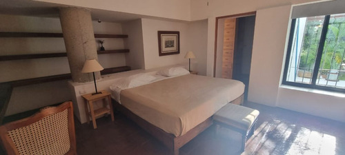 Casa En Venta En Fracc. Colinas De Santa Fe, En Xochitepec, Morelos