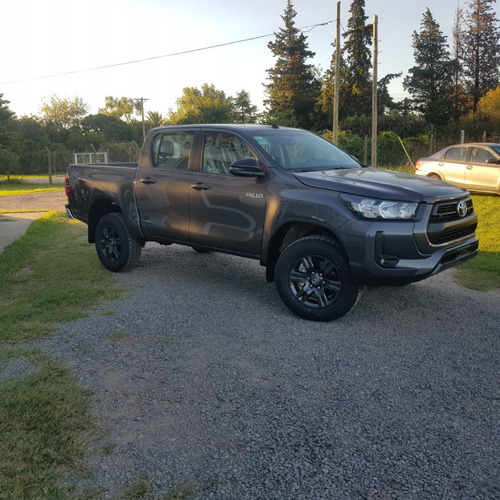 Toyota Hilux Sr 4x4 0km 2021