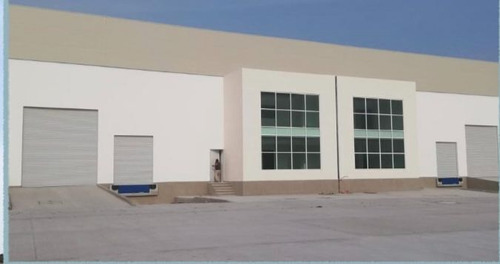 Bodega En Renta Dentro De Parque Industrial Gran Bajío, Hacia Carretera