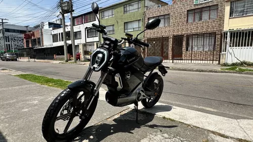 Moto electrica SUPER SOCO TC MAX • LiebreNaranja