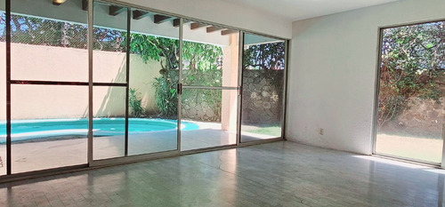 Casa En Venta En Condominio Horizontal. Cuernavaca, Morelos.