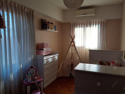 Imagen 17 de 22 de Hermoso Chalet En Venta De 5 Ambientes En Bernal - Impecable - Barrio Parque