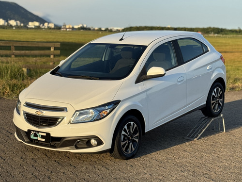Chevrolet Onix ONIX HATCH LTZ 1.4 8V FlexPower 5p Mec.